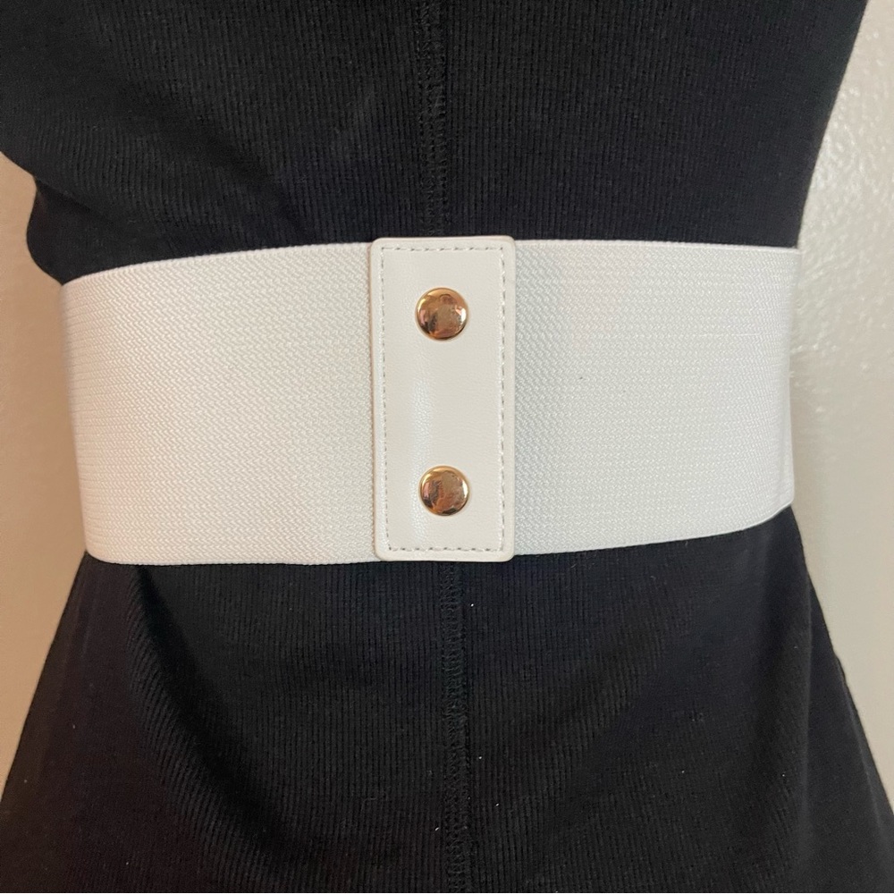 Plus size white PU leather lace up elastic waistband corset belt - Picture 5 of 10